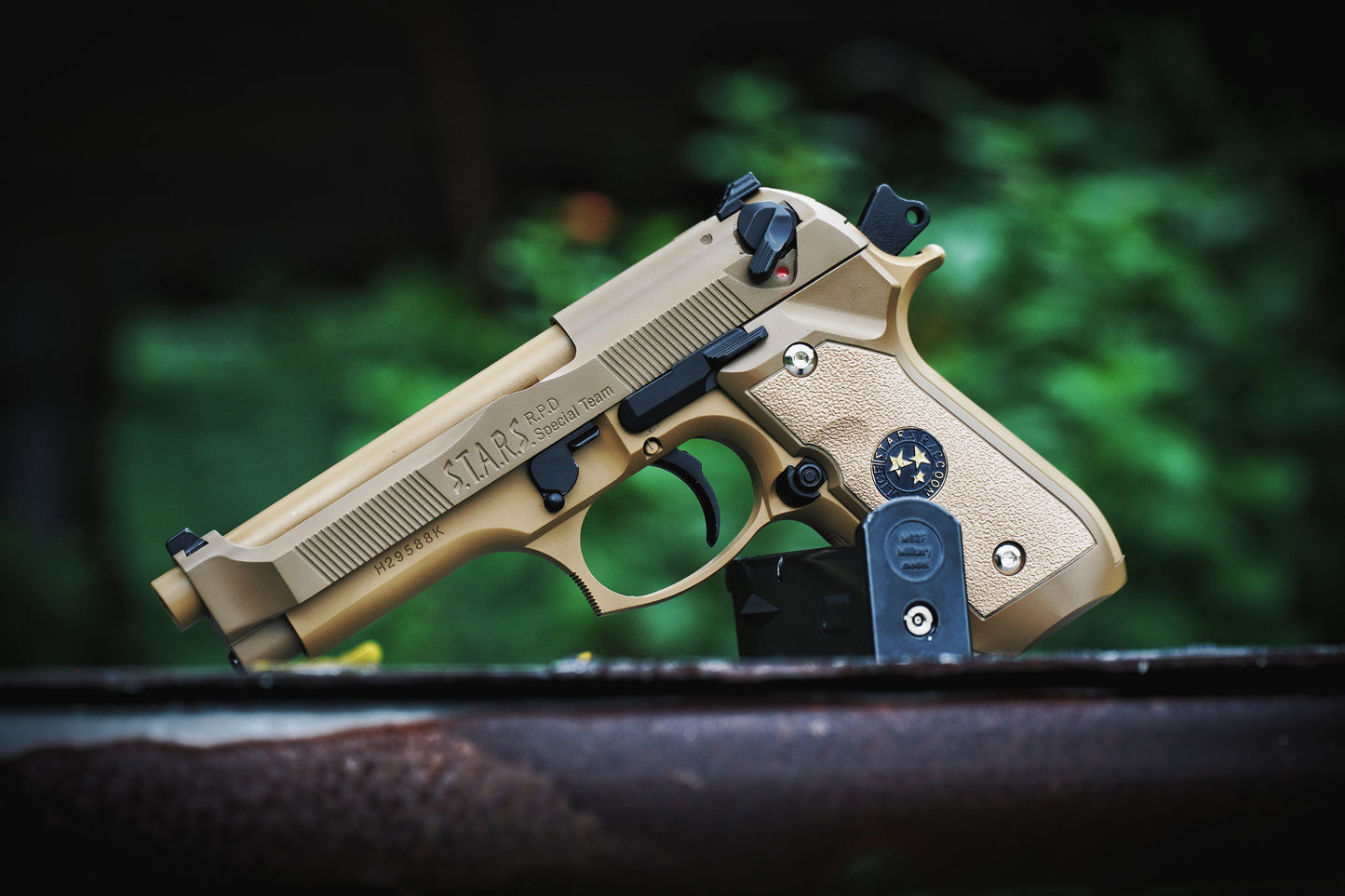 WE M9 Biohazard 20th Anniversary Tan GBB Pistol