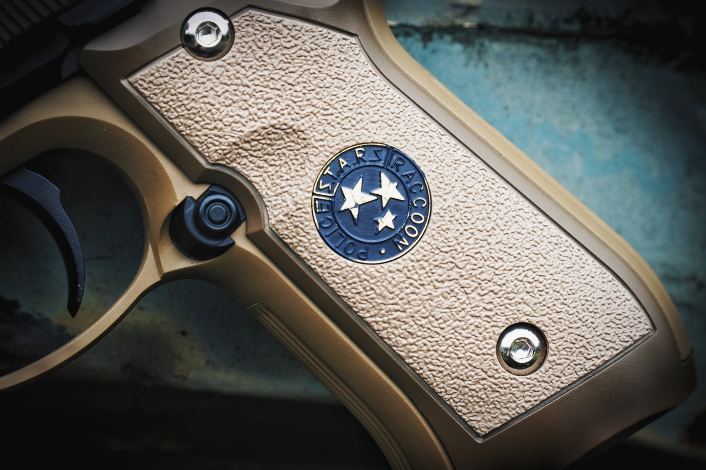 WE M9 Biohazard 20th Anniversary Tan GBB Pistol